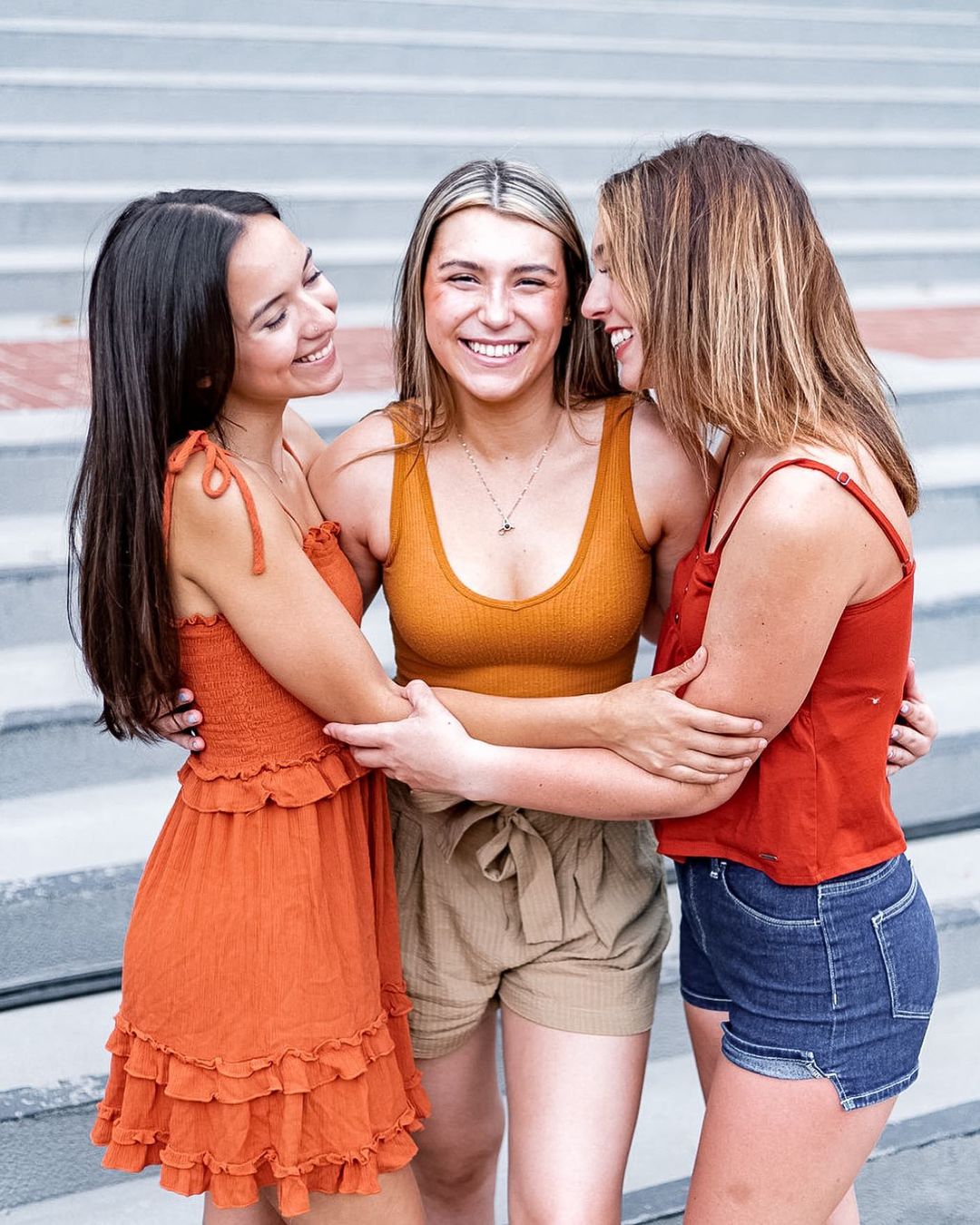 Real friends Rise above!!\ud83e\udd29\nJoin our community by clicking the link in our bio\u2728\\
