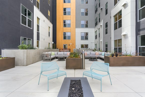 Courtyard Lounge