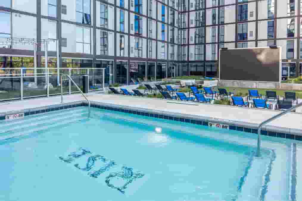 Sparkling pool in the Coutyard at Rise Riverfront Crossings in Iowa City, IA